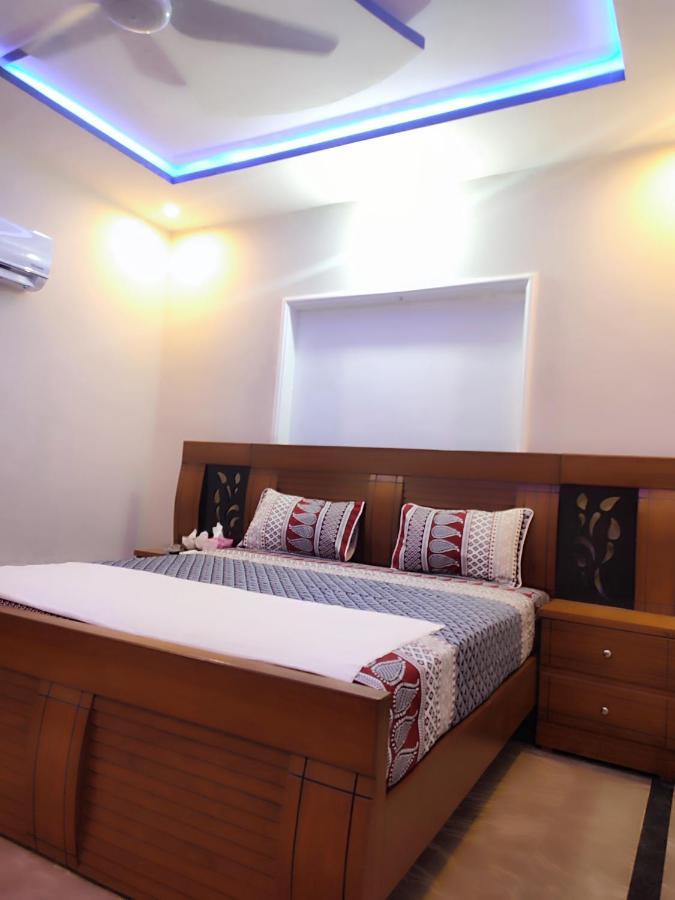 Lavish Inn Islamabad Esterno foto